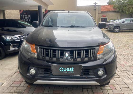 MITSUBISHI L200 TRITON 2.4 16V TURBO DIESEL OUTDOOR GLX CD 4X4 MANUAL MITSUBISHI L200 TRITON 2.4 16V TURBO DIESEL OUTDOOR GLX CD 4X4 MANUAL